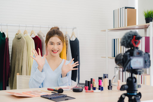 Tips menjual produk di media sosial