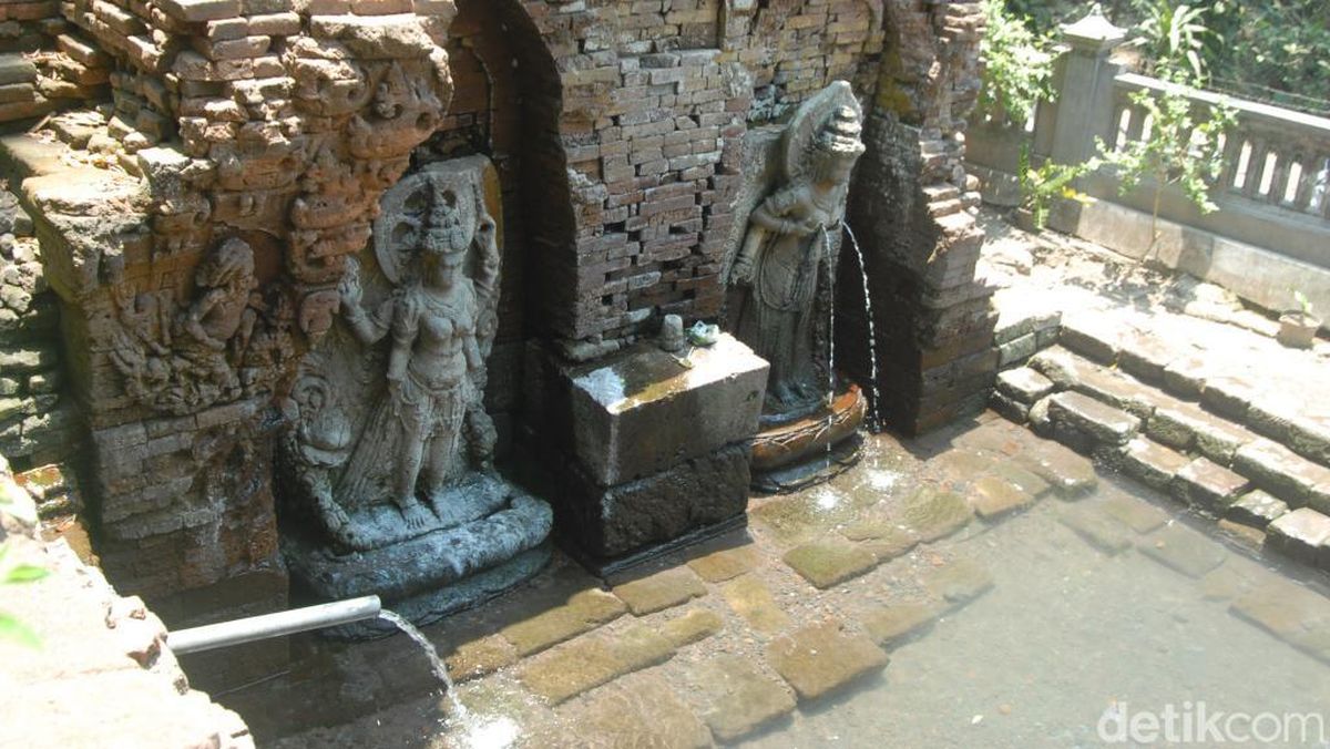 Wisata sejarah di pemukiman kuno